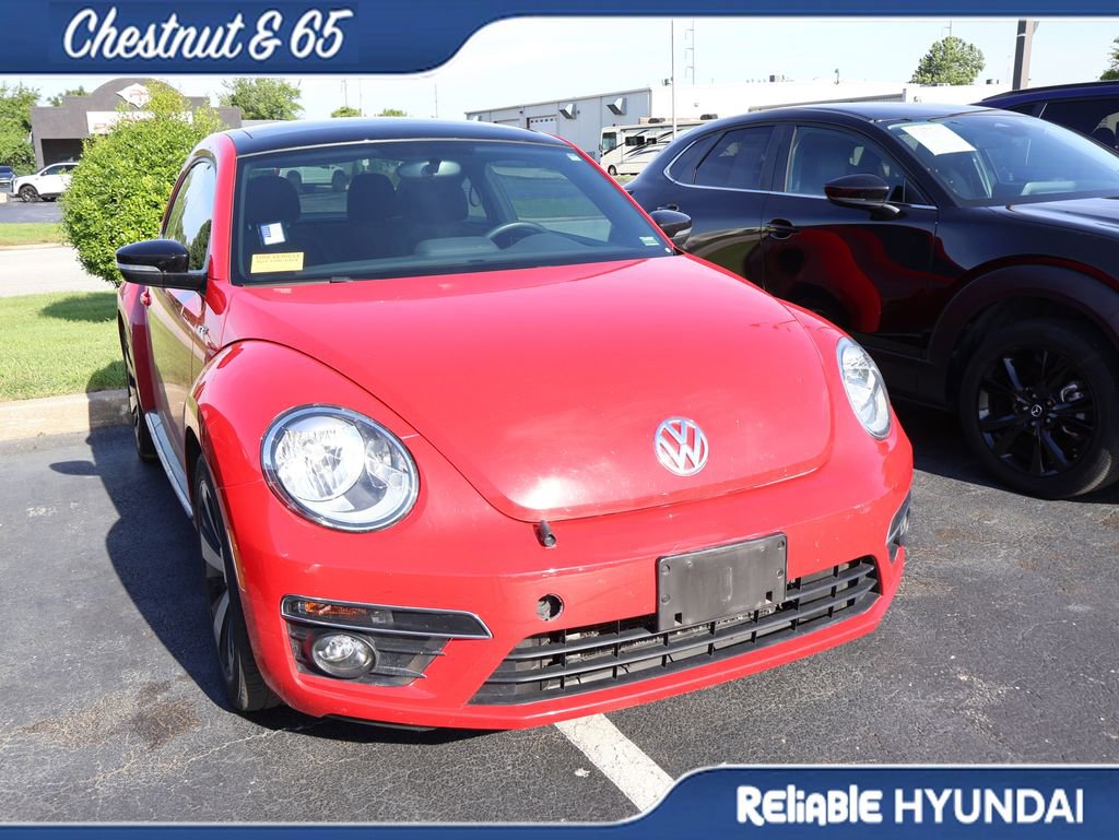Used 2014 Volkswagen Beetle R-Line FWD image 2