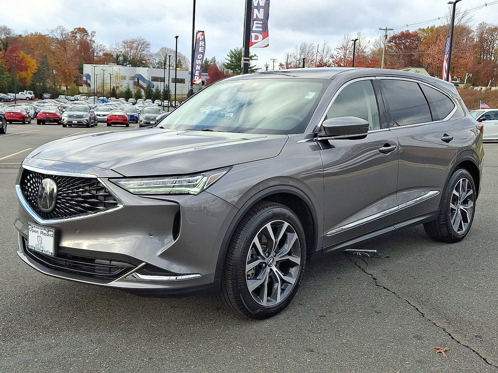 Used 2024 Acura MDX SH-AWD w/ Technology Package image 3