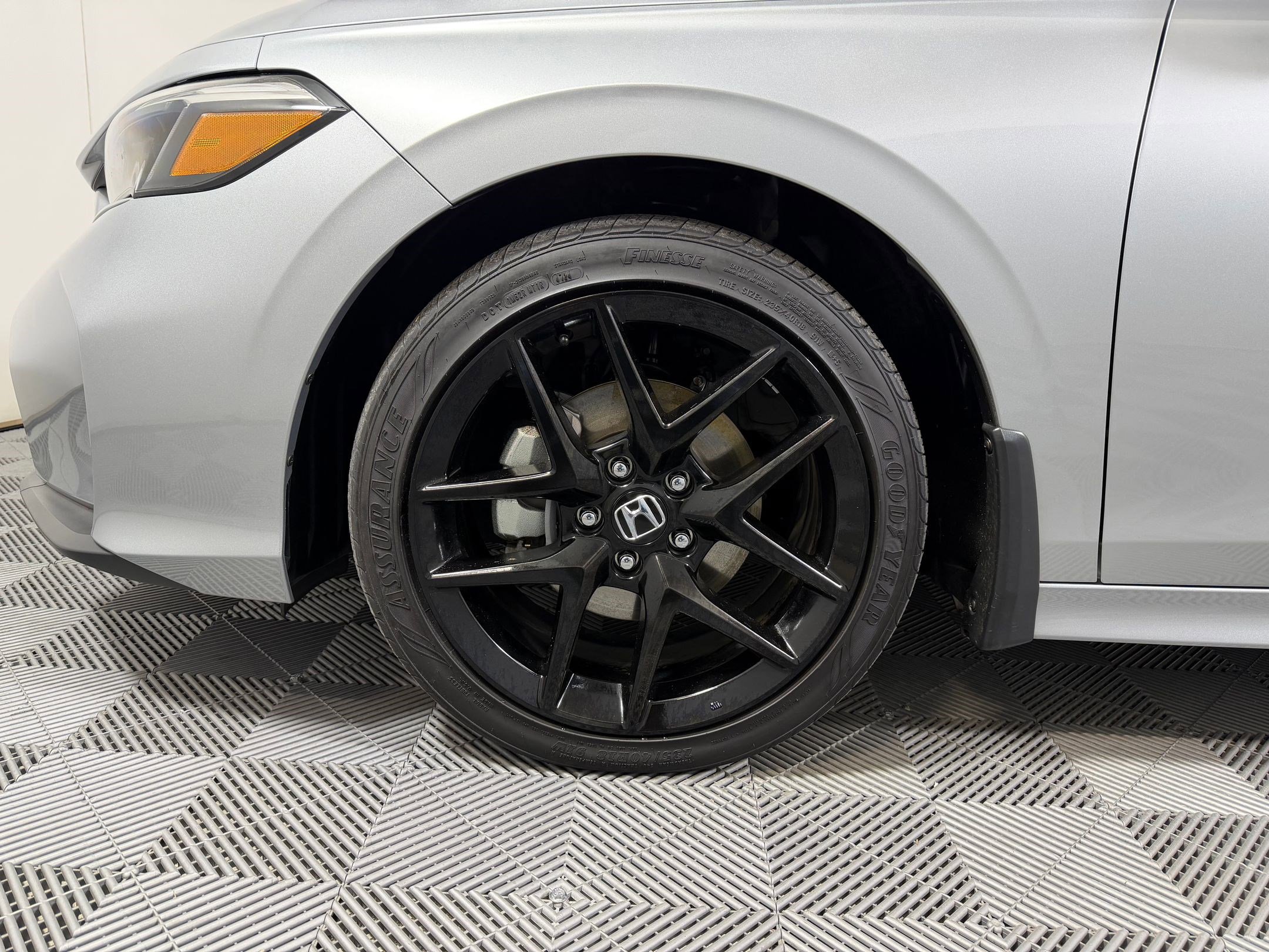 Certified 2025 Honda Civic FWD Hybrid Sedan image 9