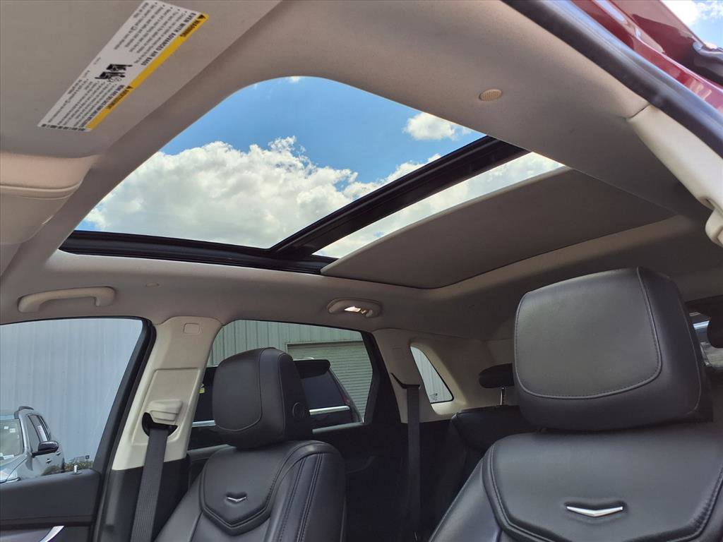 Used 2017 Cadillac XT5 Luxury w/ Driver Awareness Package FWD image 22