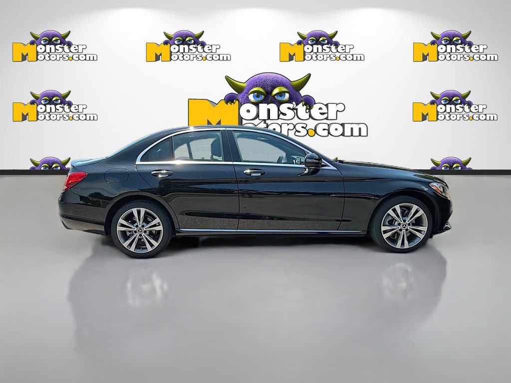 Used 2018 Mercedes-Benz C 300 4MATIC Sedan image 4