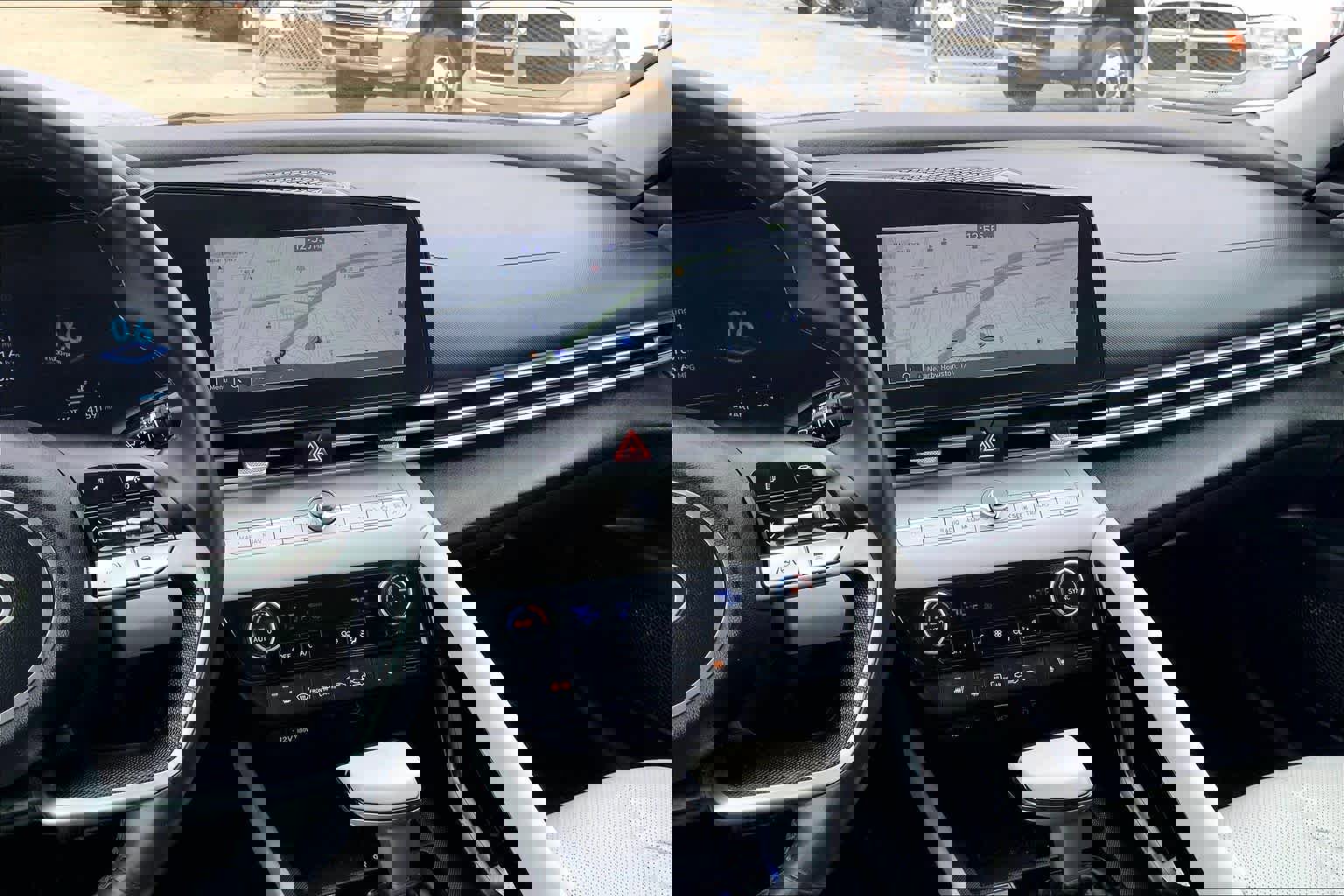 Used 2024 Hyundai Elantra Limited image 6