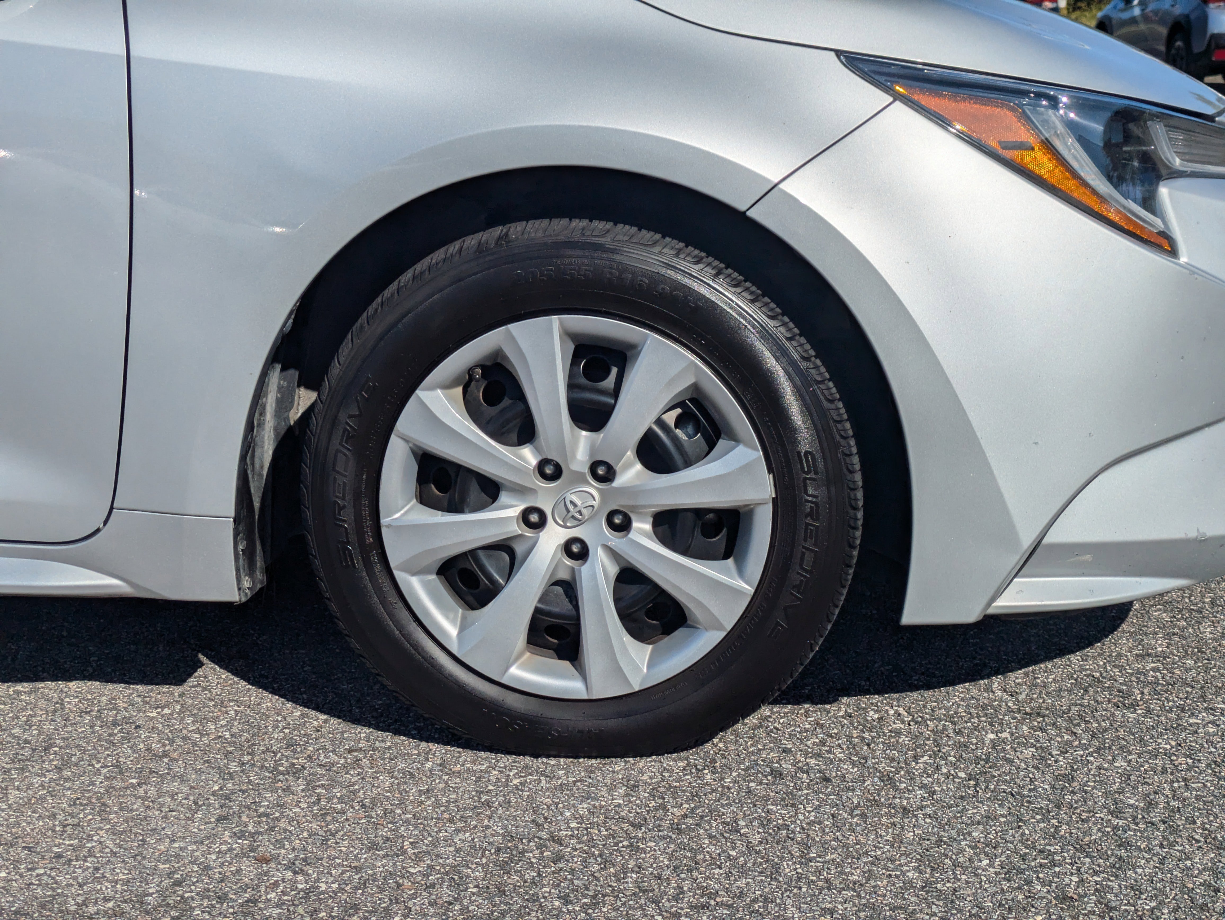 Used 2022 Toyota Corolla LE image 11