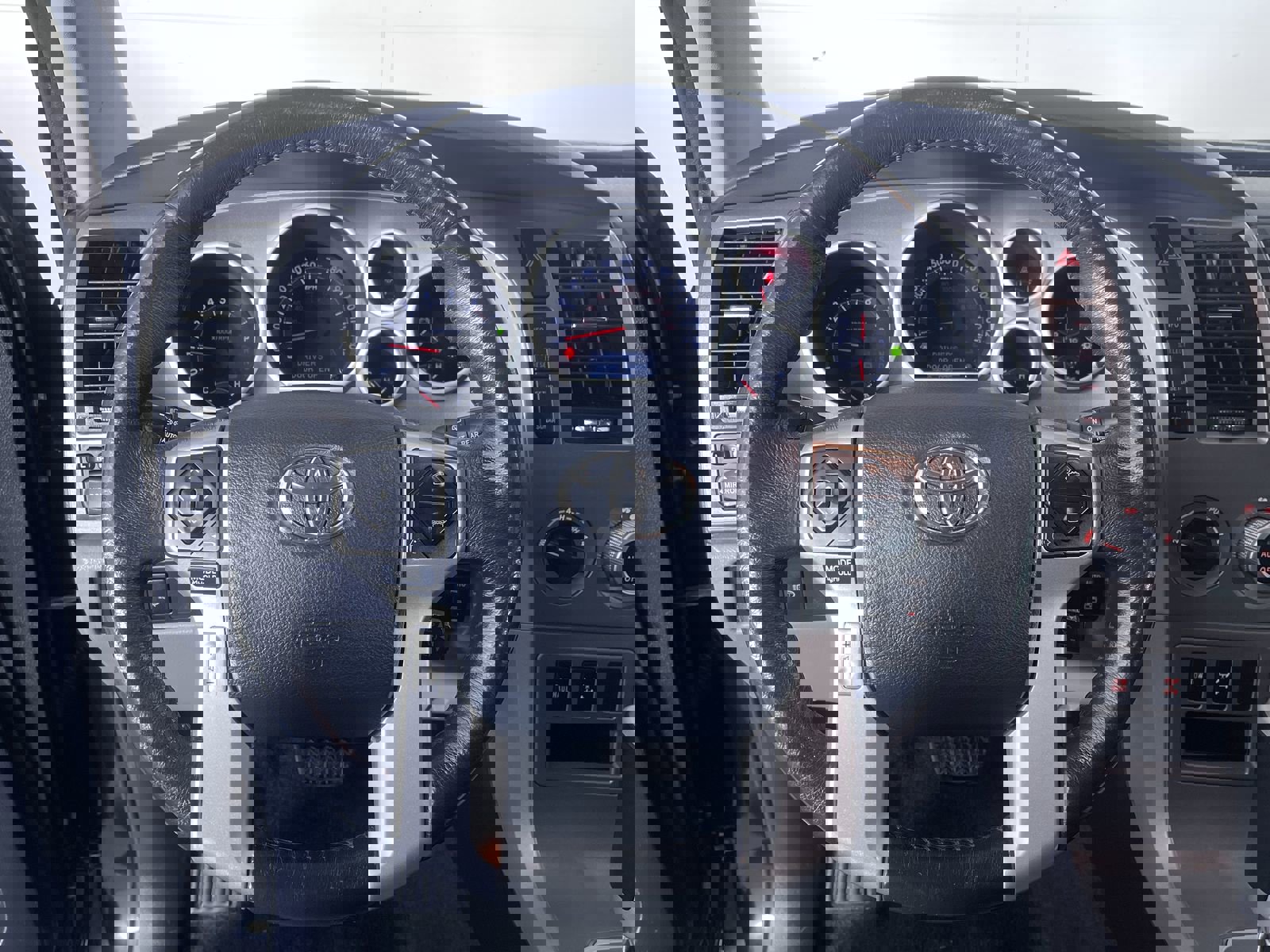 Used 2014 Toyota Sequoia Limited image 16