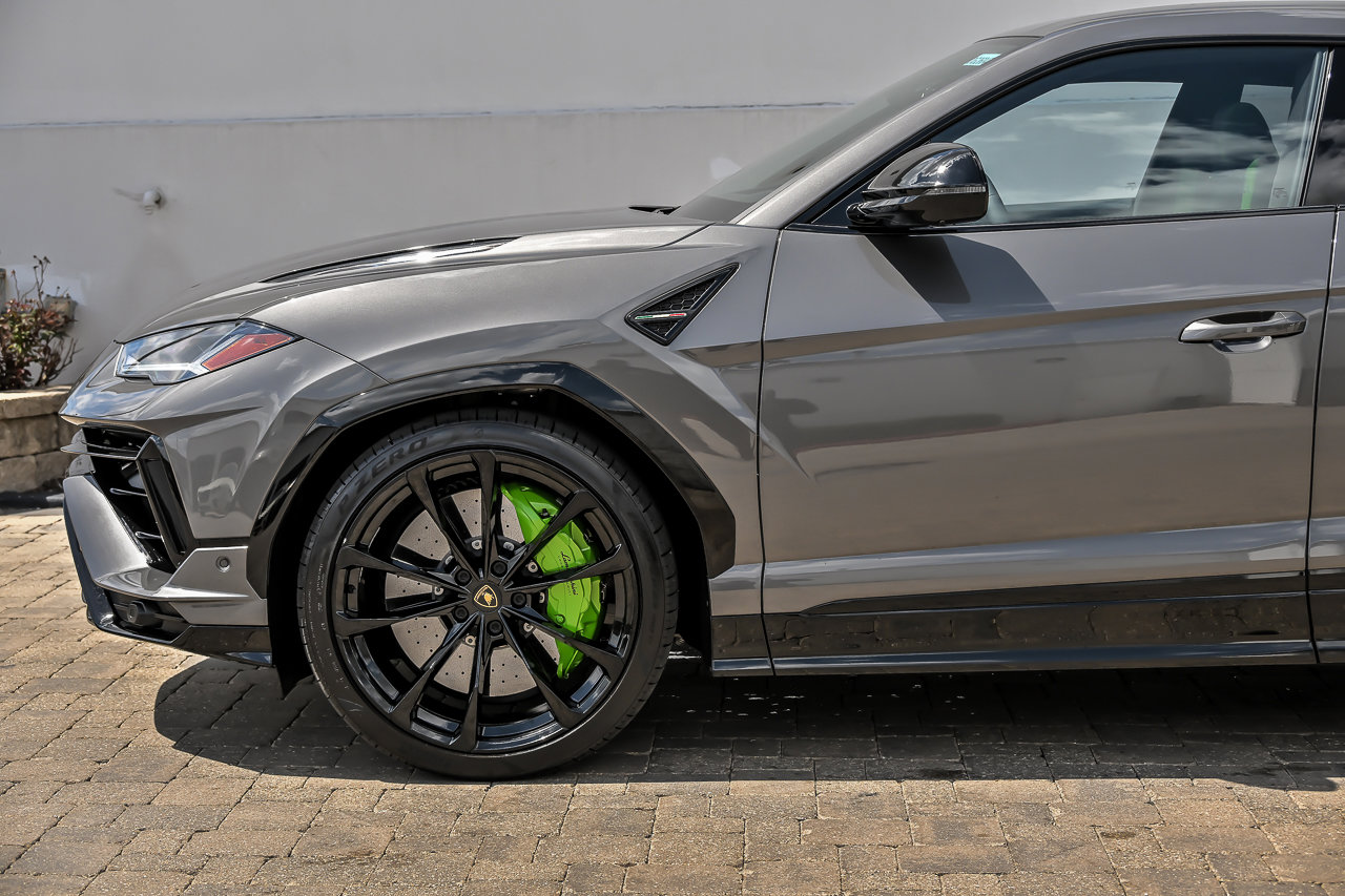 Used 2024 Lamborghini Urus S AWD/4WD image 14