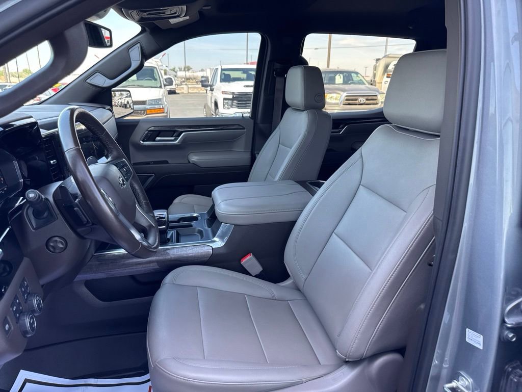 Used 2023 Chevrolet Silverado 1500 LTZ AWD/4WD image 16