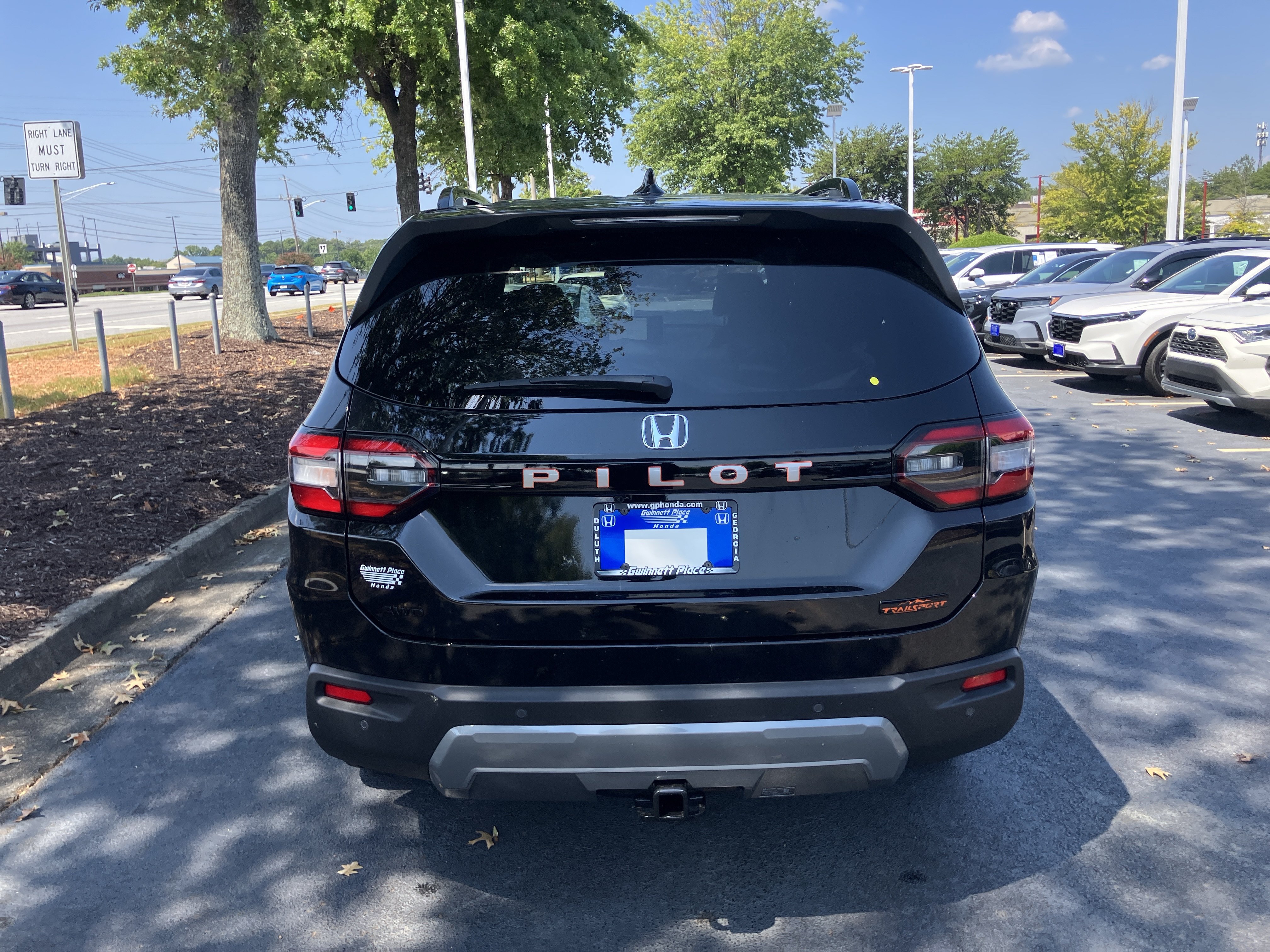 New 2026 Honda Pilot TrailSport image 8