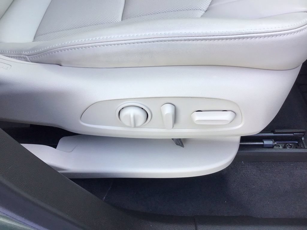 Used 2024 Buick Enclave Essence w/ Trailering Package, 5000 lbs. FWD image 13
