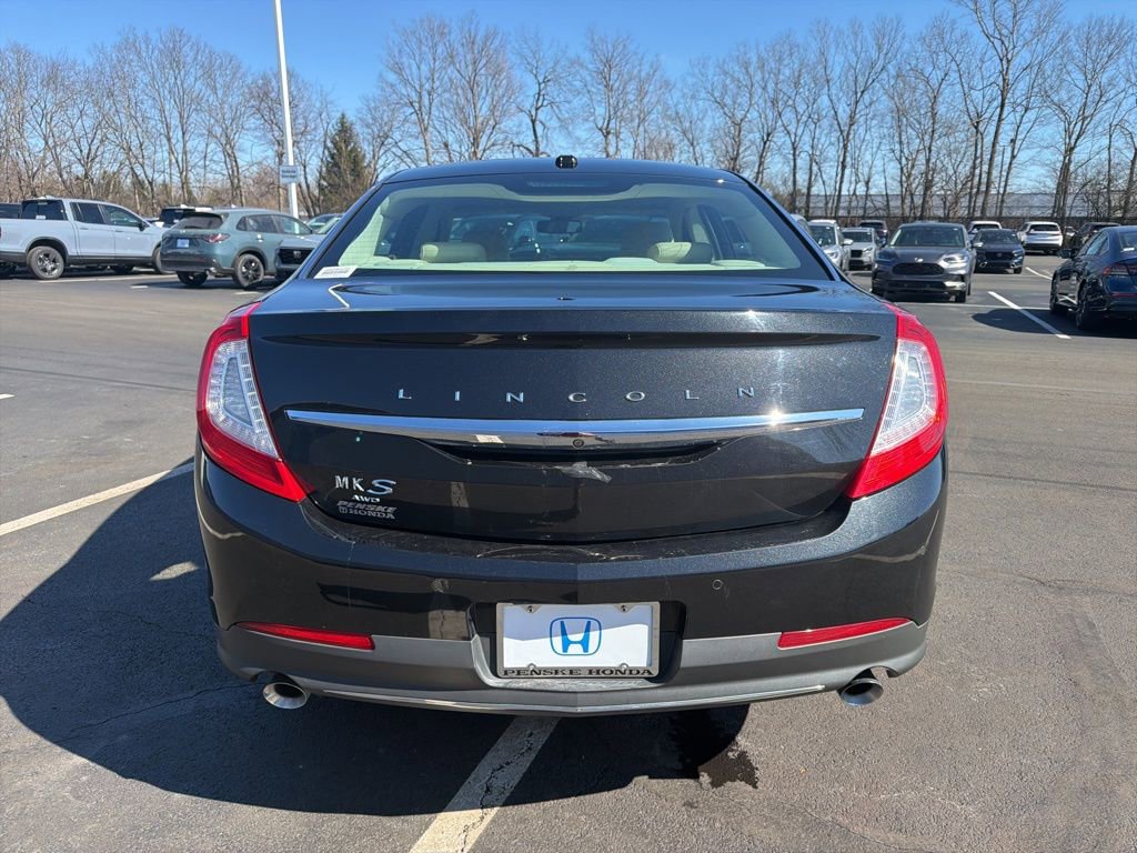 Used 2015 Lincoln MKS AWD w/ Equipment Group 101A image 4