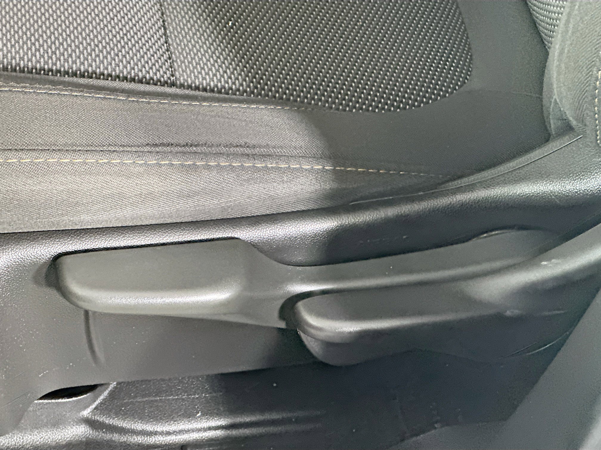Used 2019 Chevrolet Traverse LS FWD image 13