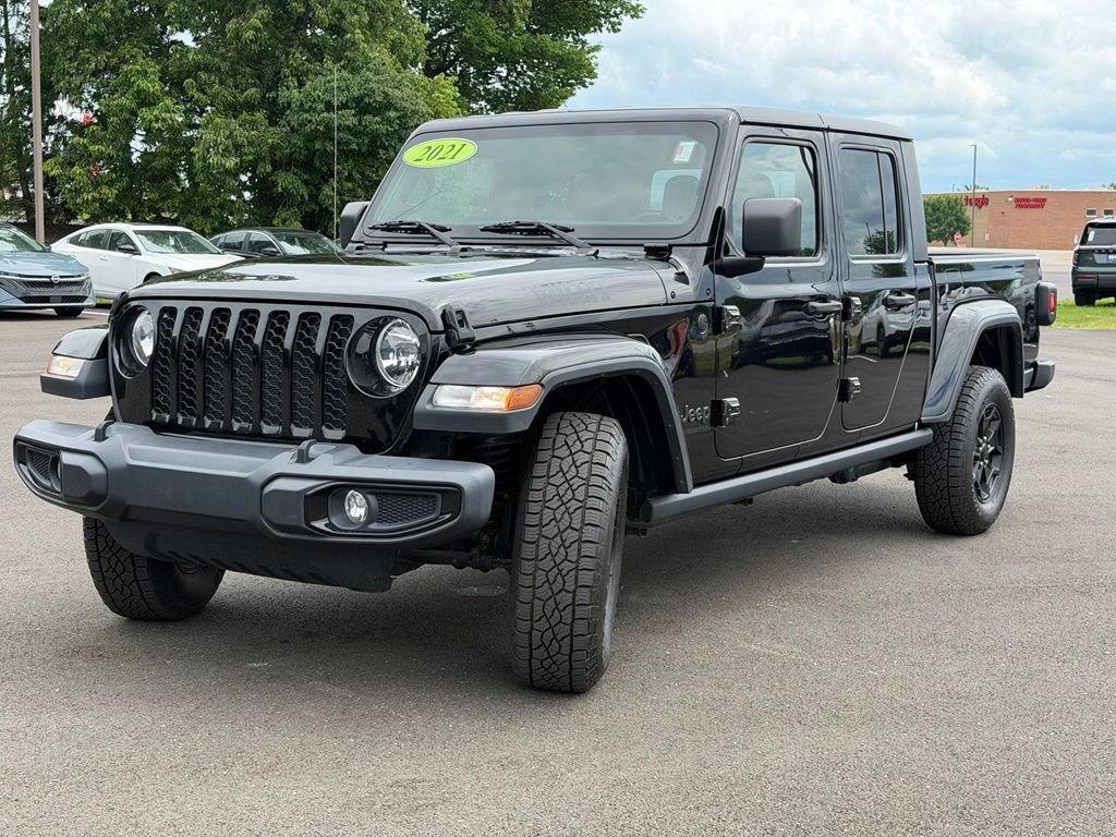 Used 2021 Jeep Gladiator Sport AWD/4WD image 2
