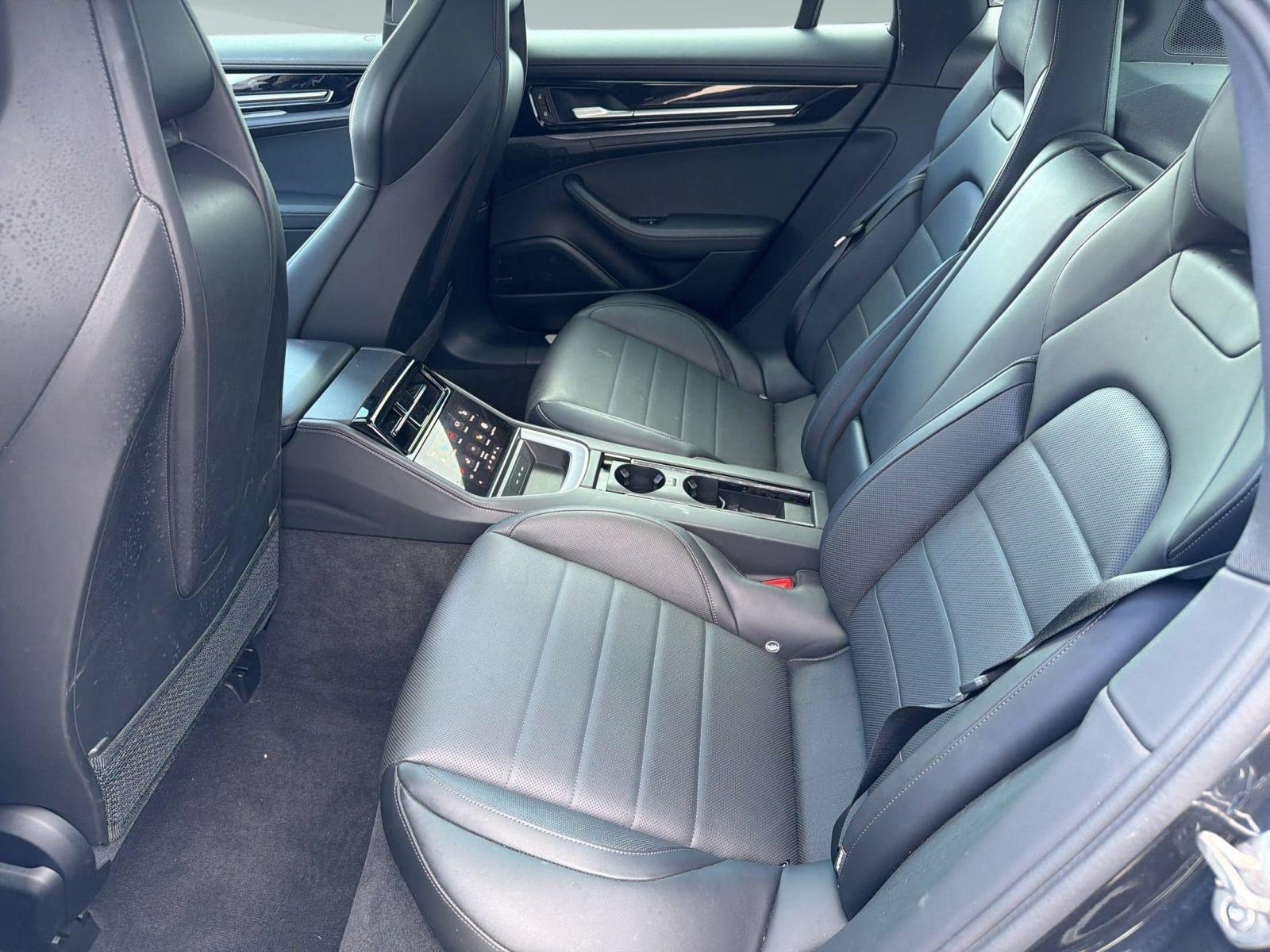 Certified 2024 Porsche Panamera RWD image 23
