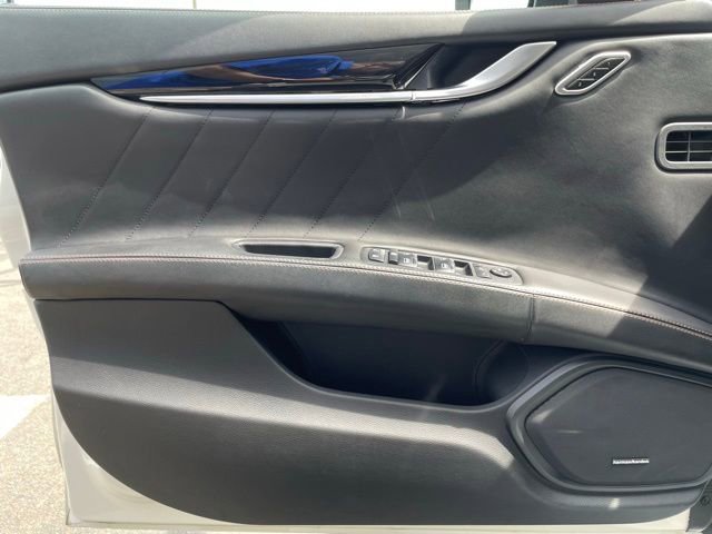 Used 2021 Maserati Ghibli S RWD image 9