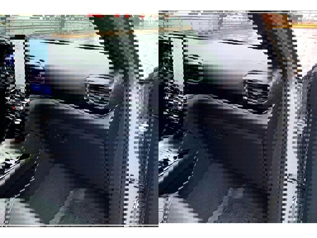 Used 2024 Ford Explorer ST w/ Equipment Group 401A image 18