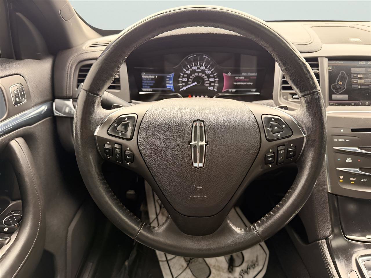 Used 2015 Lincoln MKS w/ Equipment Group 101A FWD image 22