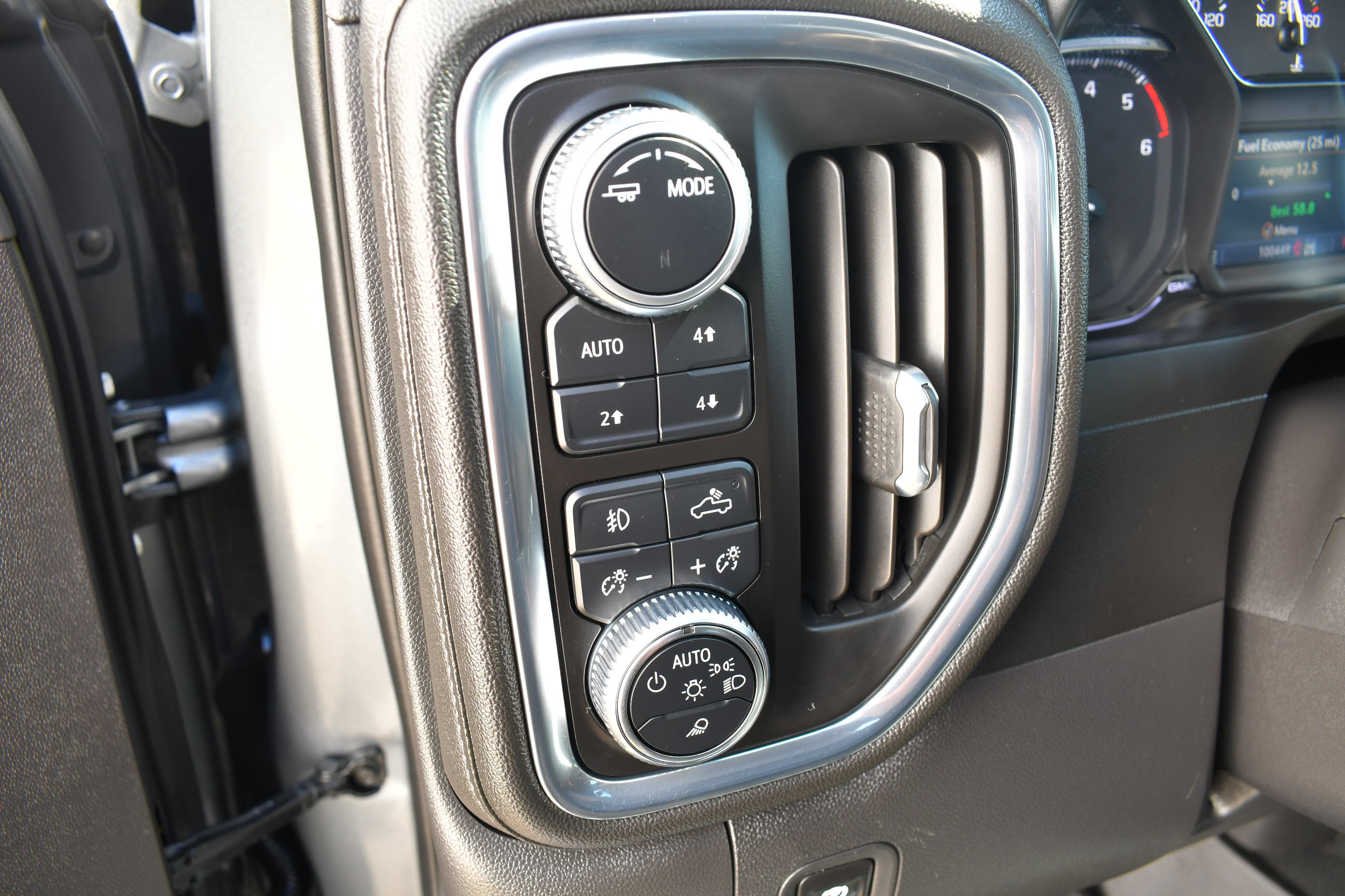 Used 2021 GMC Sierra 1500 SLT w/ X31 Off-Road Package image 16