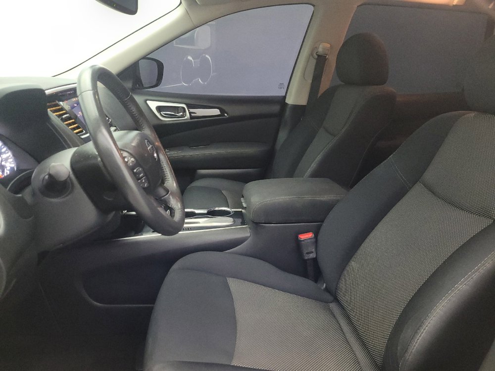 Used 2017 Nissan Pathfinder SV w/ SV Cold Weather Package FWD image 17