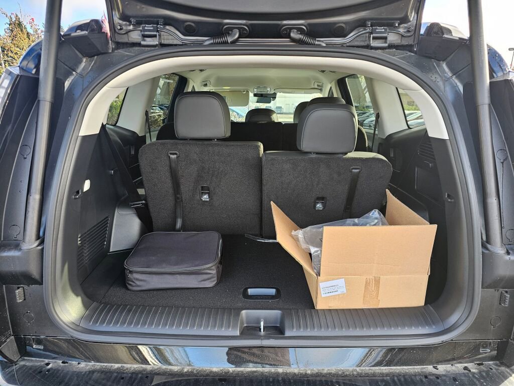 New 2026 Hyundai Ioniq 9 SEL image 16