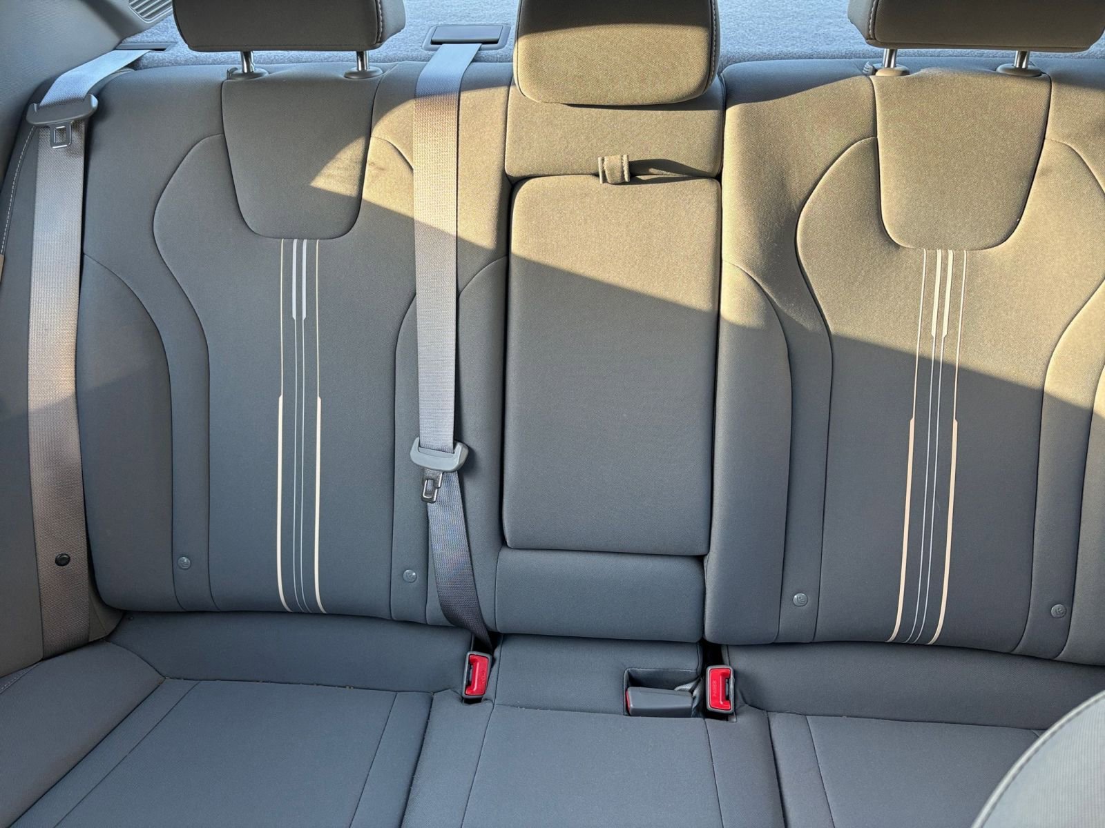 Used 2025 Hyundai Elantra SEL image 39