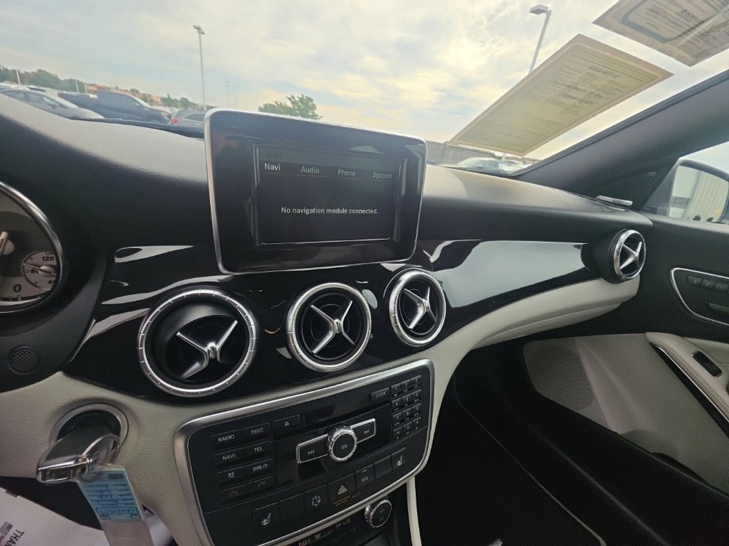 Used 2014 Mercedes-Benz CLA 250 4MATIC image 18