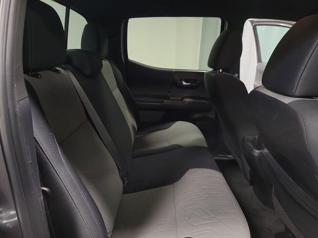 Used 2023 Toyota Tacoma TRD Off-Road image 21