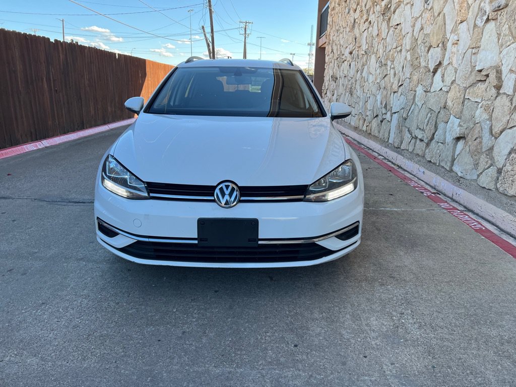 Used 2019 Volkswagen Golf S FWD image 3