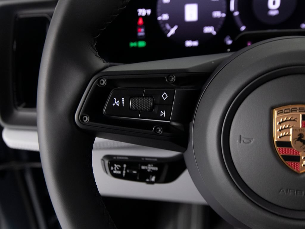 New 2026 Porsche Cayenne Electric Coupe AWD/4WD image 27