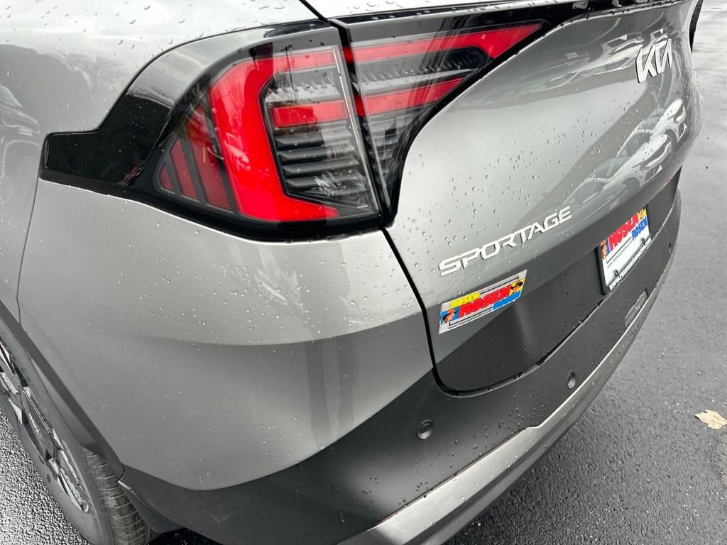 New 2026 Kia Sportage LX image 33