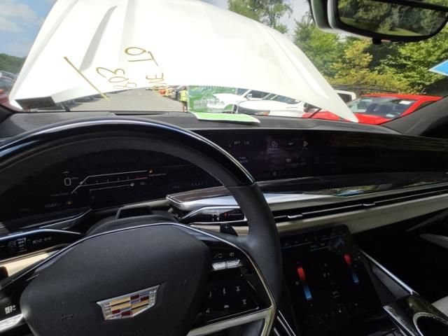 Used 2025 Cadillac Escalade Sport w/ LPO, Floor Liner Package AWD/4WD image 3