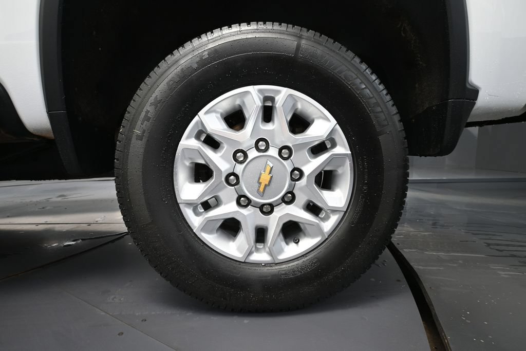 Used 2025 Chevrolet Silverado 2500 LT AWD/4WD image 10