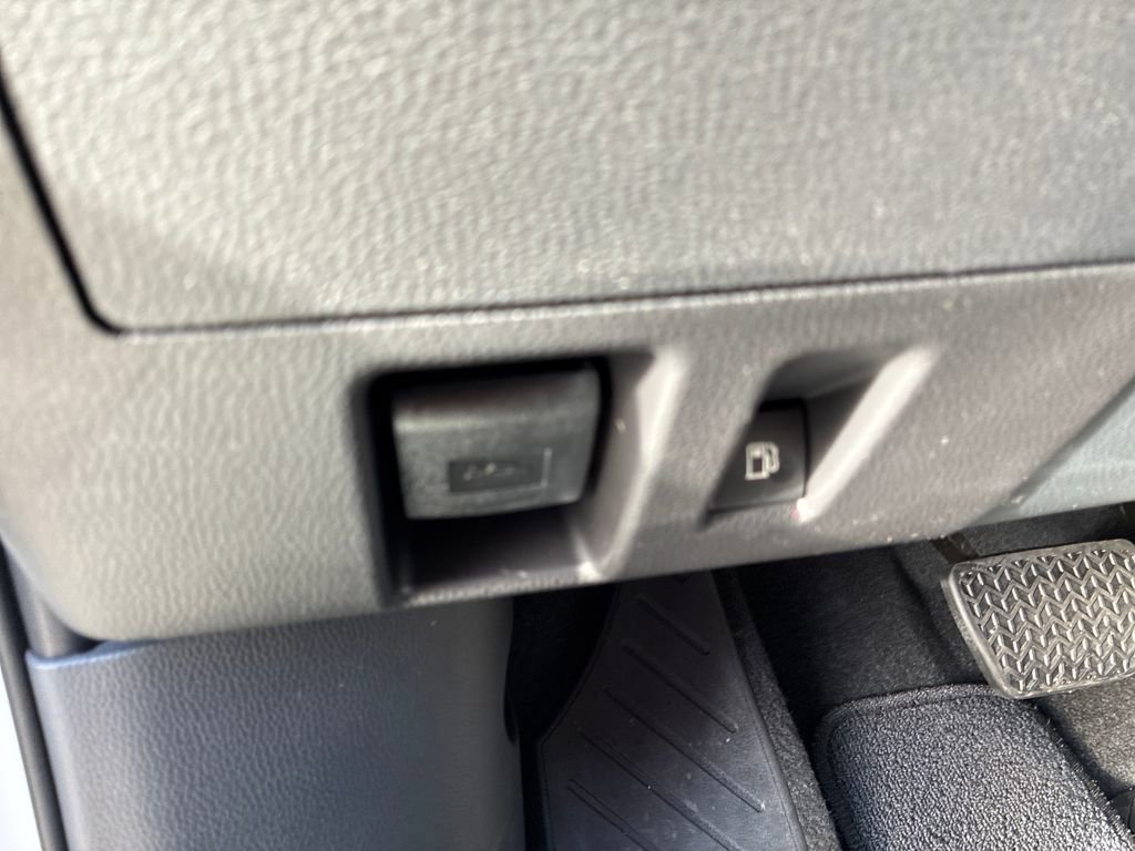 New 2026 Toyota Highlander XLE image 38