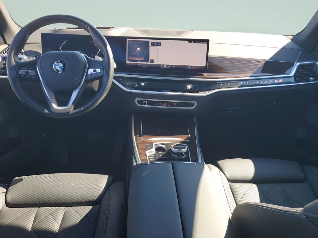 Used 2026 BMW X5 sDrive40i image 10