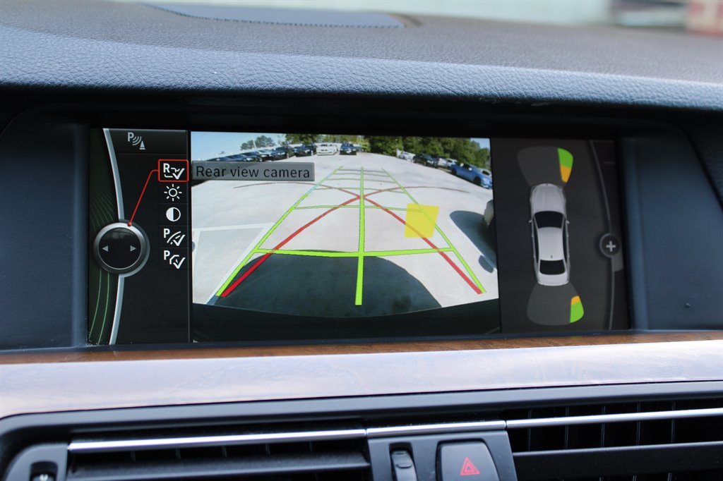 Used 2011 BMW 550i Sedan RWD image 24