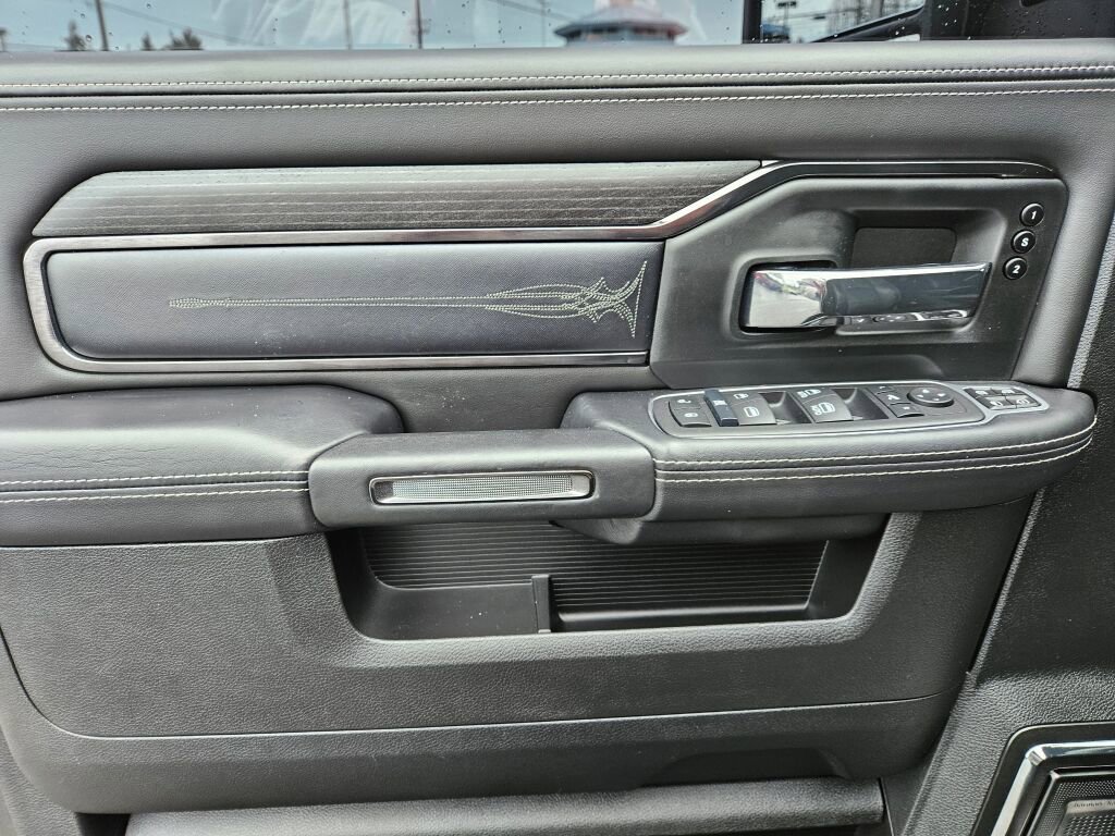 Used 2024 RAM 3500 Limited w/ Night Edition image 17