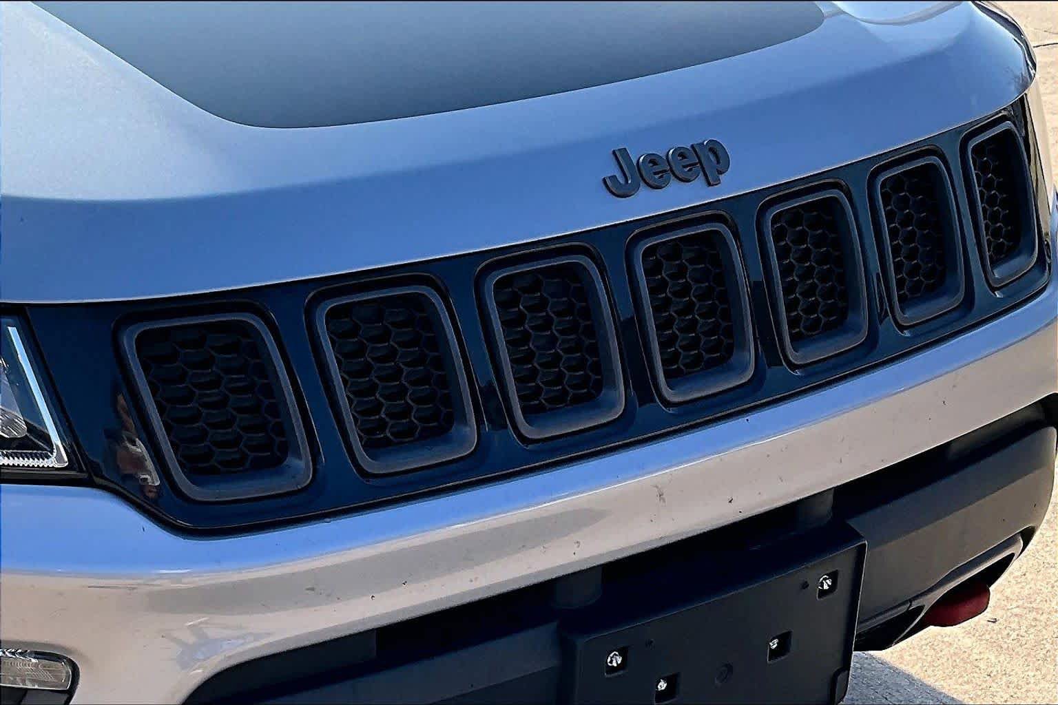 Used 2021 Jeep Compass Trailhawk image 28