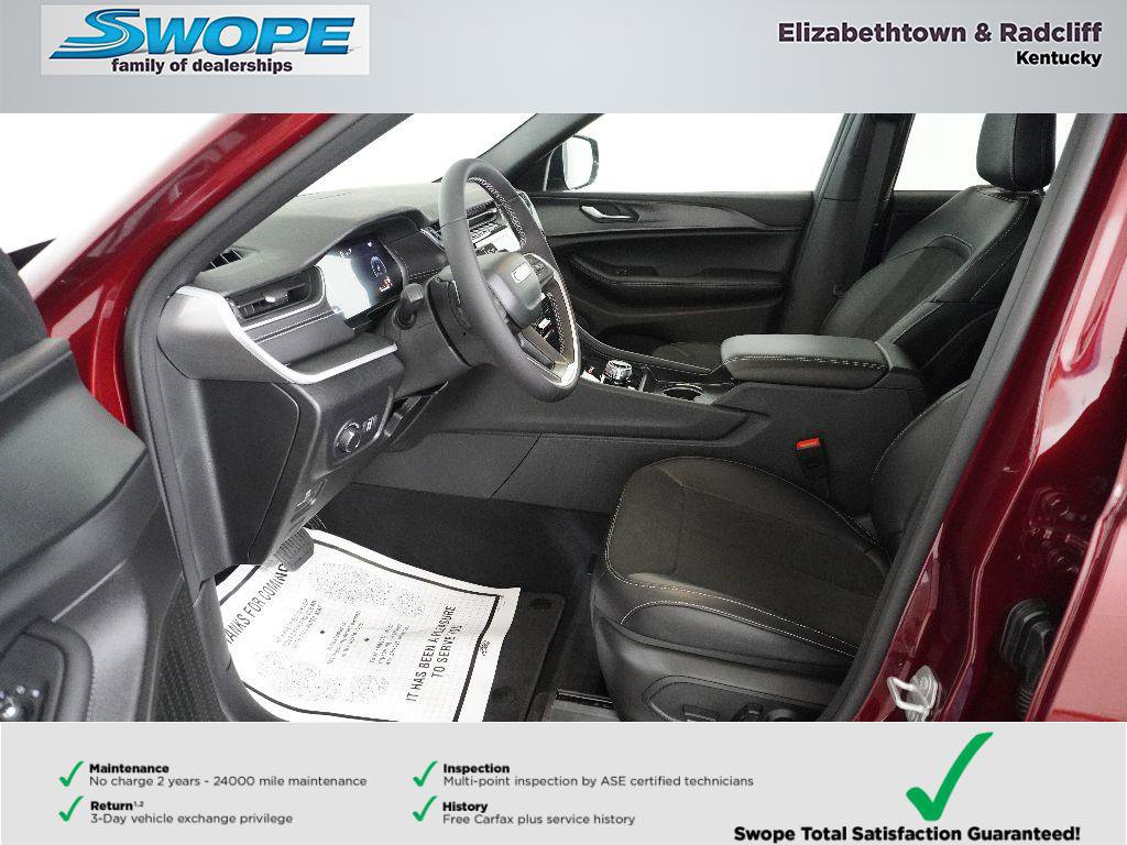 New 2025 Jeep Grand Cherokee L Altitude image 10