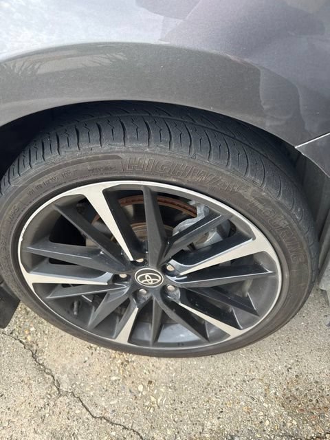 Used 2020 Toyota Camry XSE FWD image 12