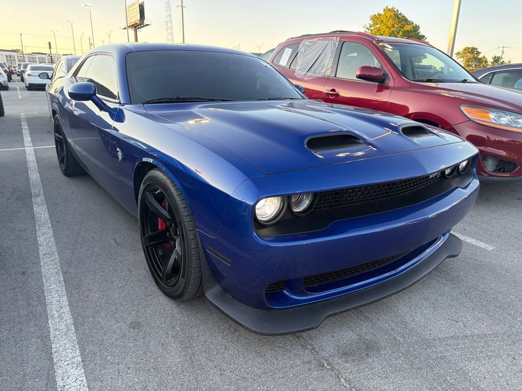 Used 2020 Dodge Challenger SRT Hellcat w/ Plus Package RWD image 3