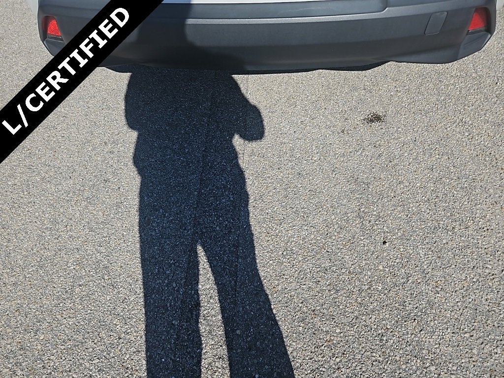 Used 2021 Lexus UX 200 image 9