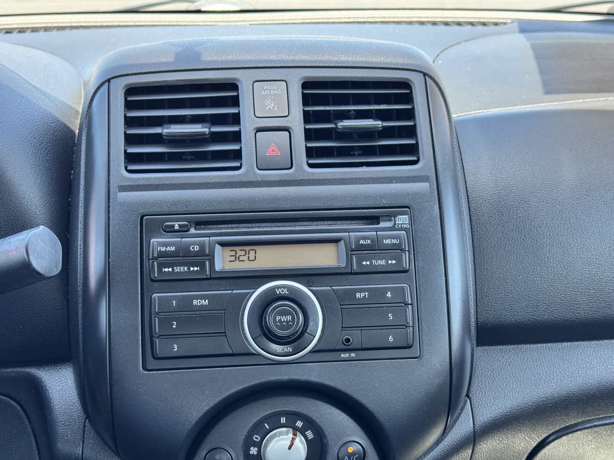 Used 2014 Nissan Versa S Plus FWD image 41