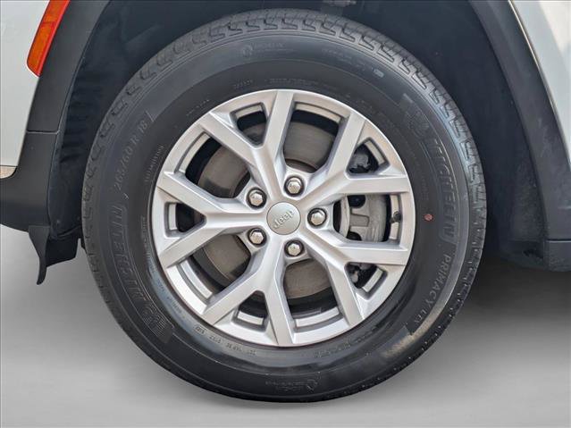 Used 2022 Jeep Grand Cherokee L Limited AWD/4WD image 26