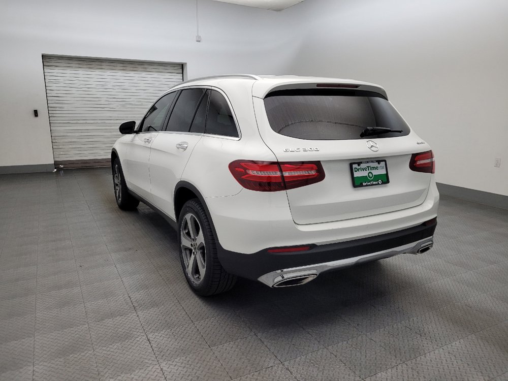Used 2019 Mercedes-Benz GLC 300 4MATIC image 5