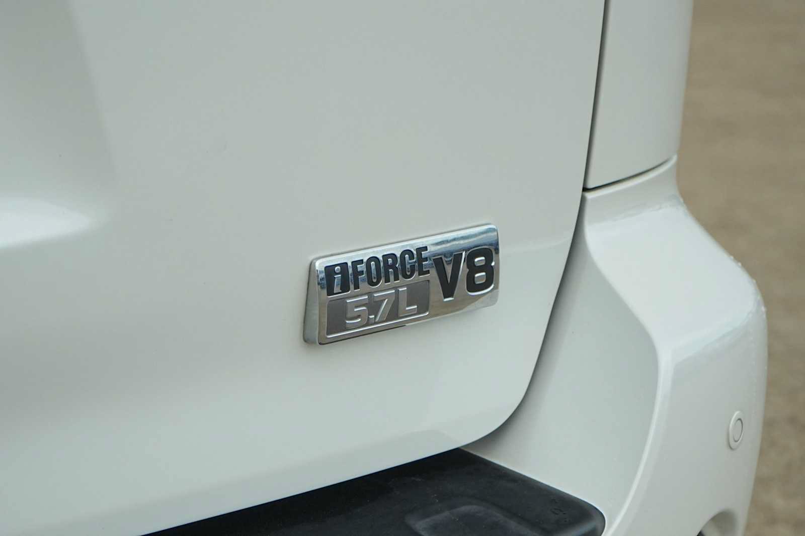 Used 2013 Toyota Sequoia Platinum RWD image 8