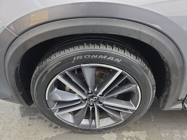 Used 2024 INFINITI QX55 Sensory image 15