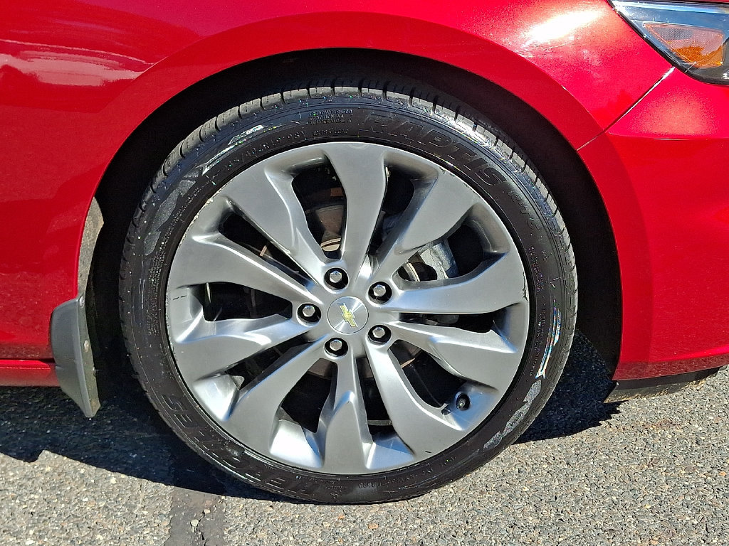 Used 2016 Chevrolet Malibu Premier w/ Driver Confidence Package FWD image 10