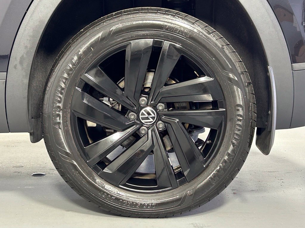 Used 2023 Volkswagen Atlas Cross Sport SE w/ Panoramic Sunroof Package AWD/4WD image 39