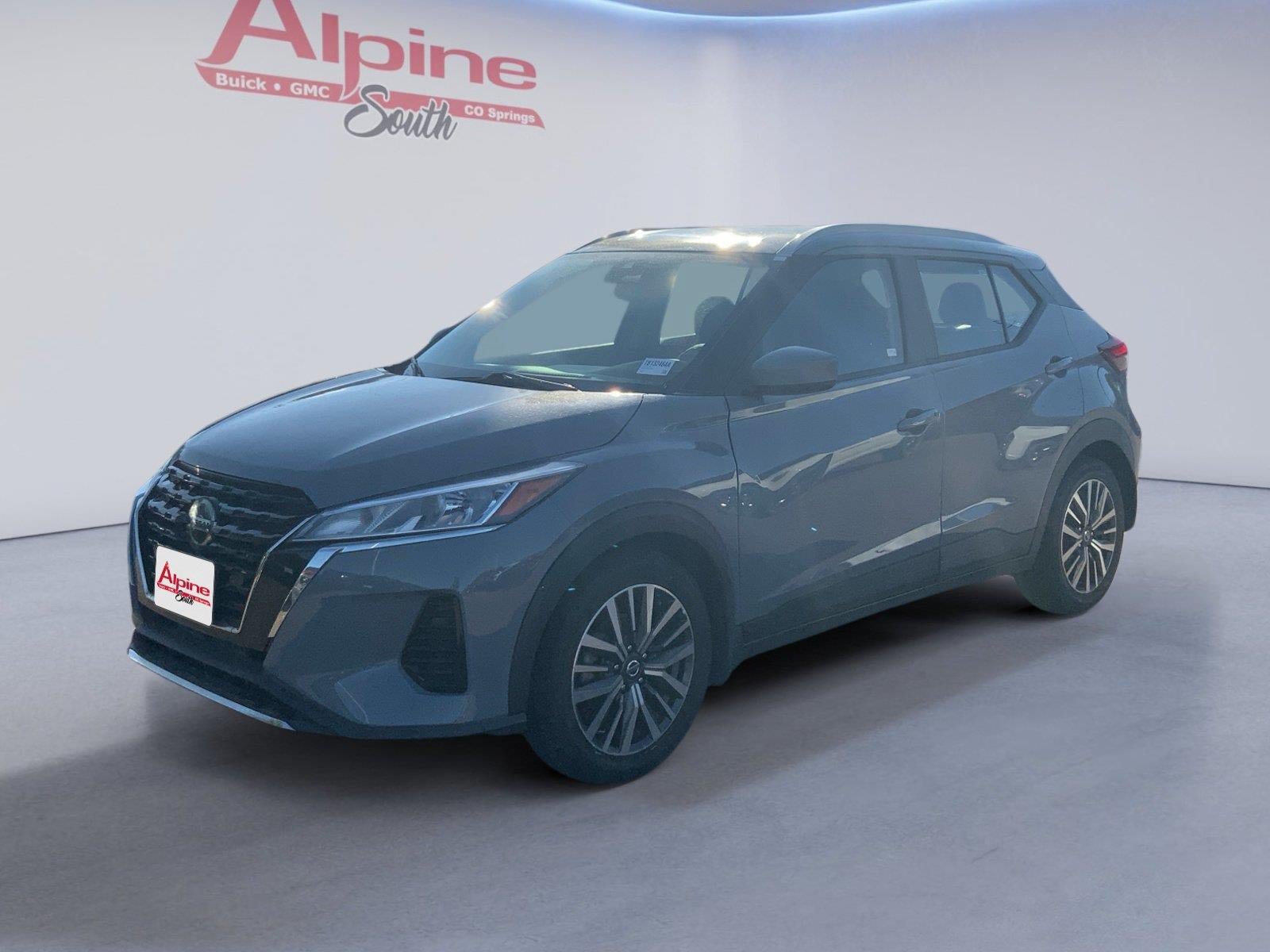 Used 2021 Nissan Kicks SV FWD image 1
