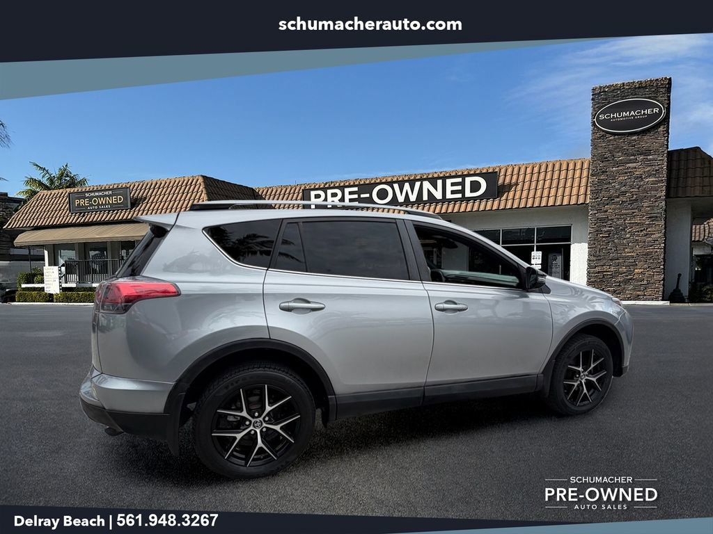 Used 2018 Toyota RAV4 SE w/ Power Extra Value Package AWD/4WD image 7