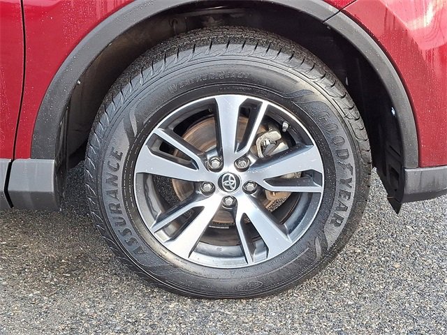 Used 2018 Toyota RAV4 XLE image 8