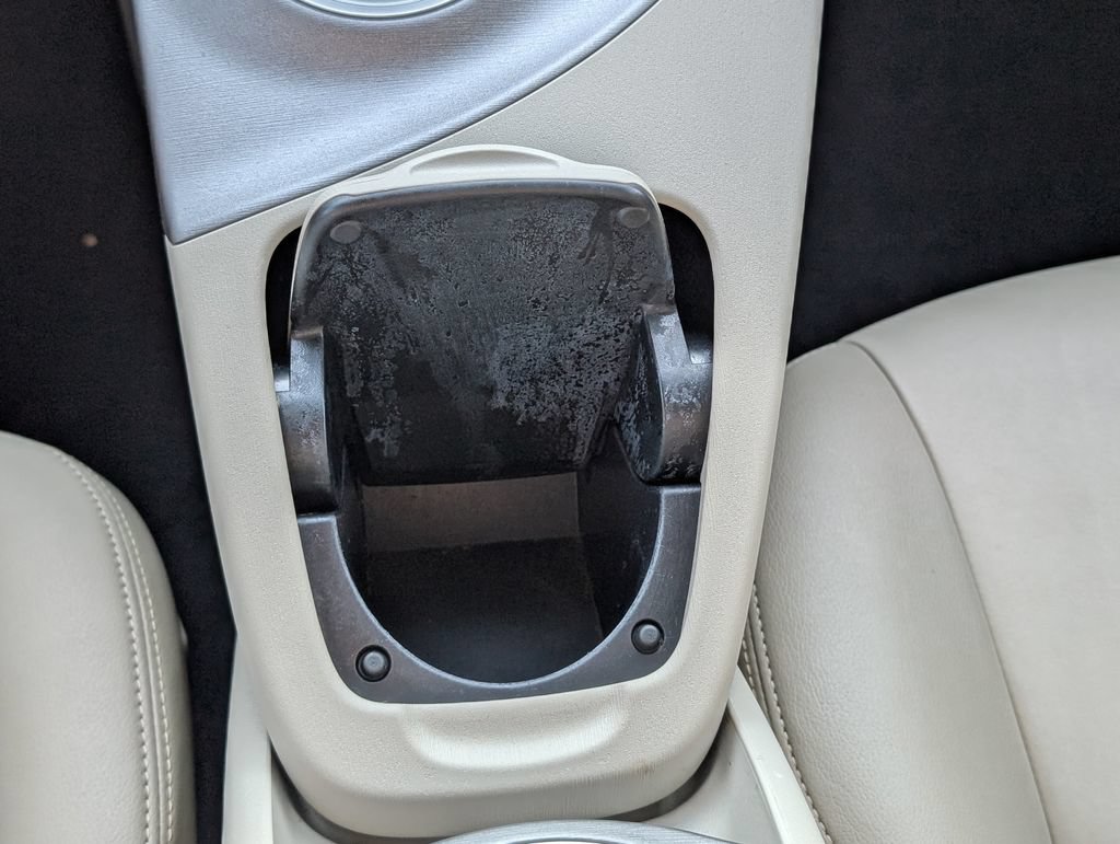 Used 2015 Toyota Prius Four FWD image 9